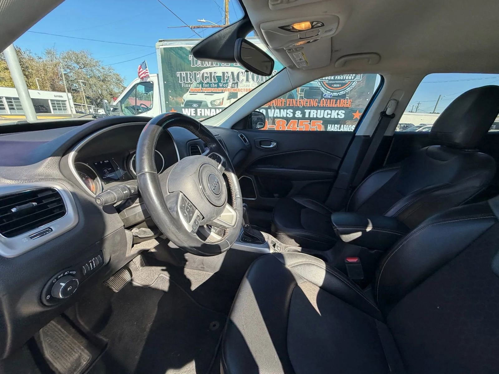 Used 2019 Jeep Compass Latitude FWD image 26