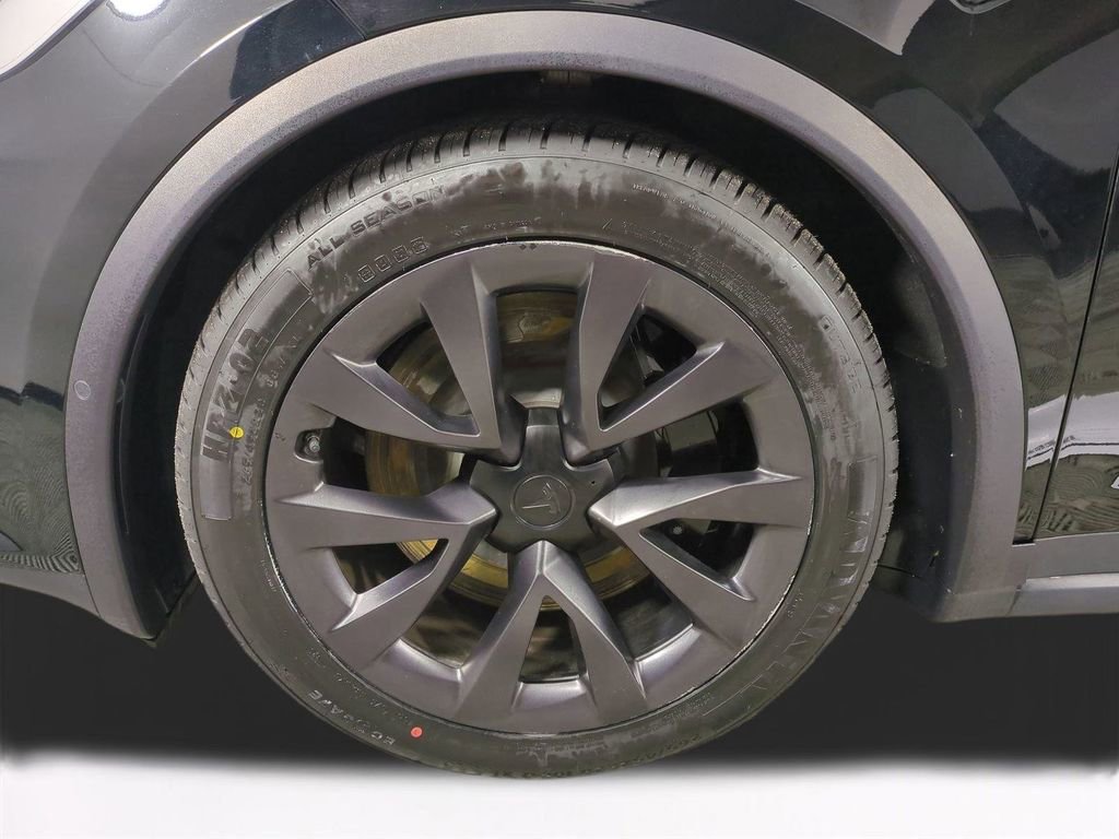 Used 2023 Tesla Model X image 11