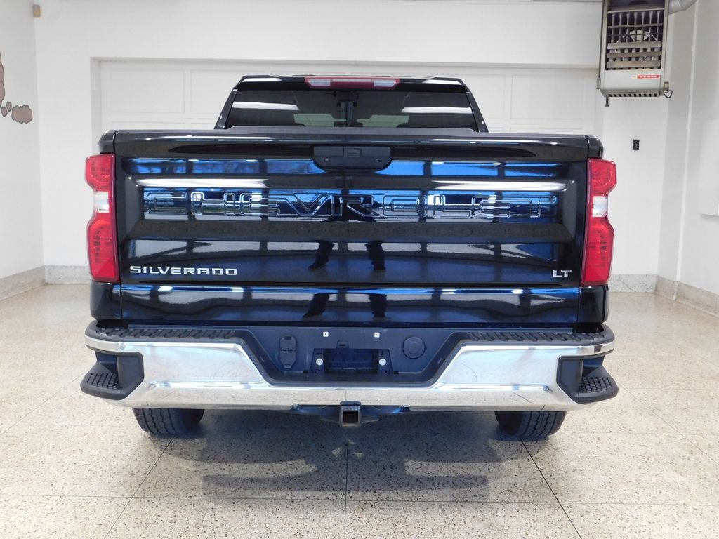 Used 2020 Chevrolet Silverado 1500 LT w/ Fleet Comfort Package AWD/4WD image 5