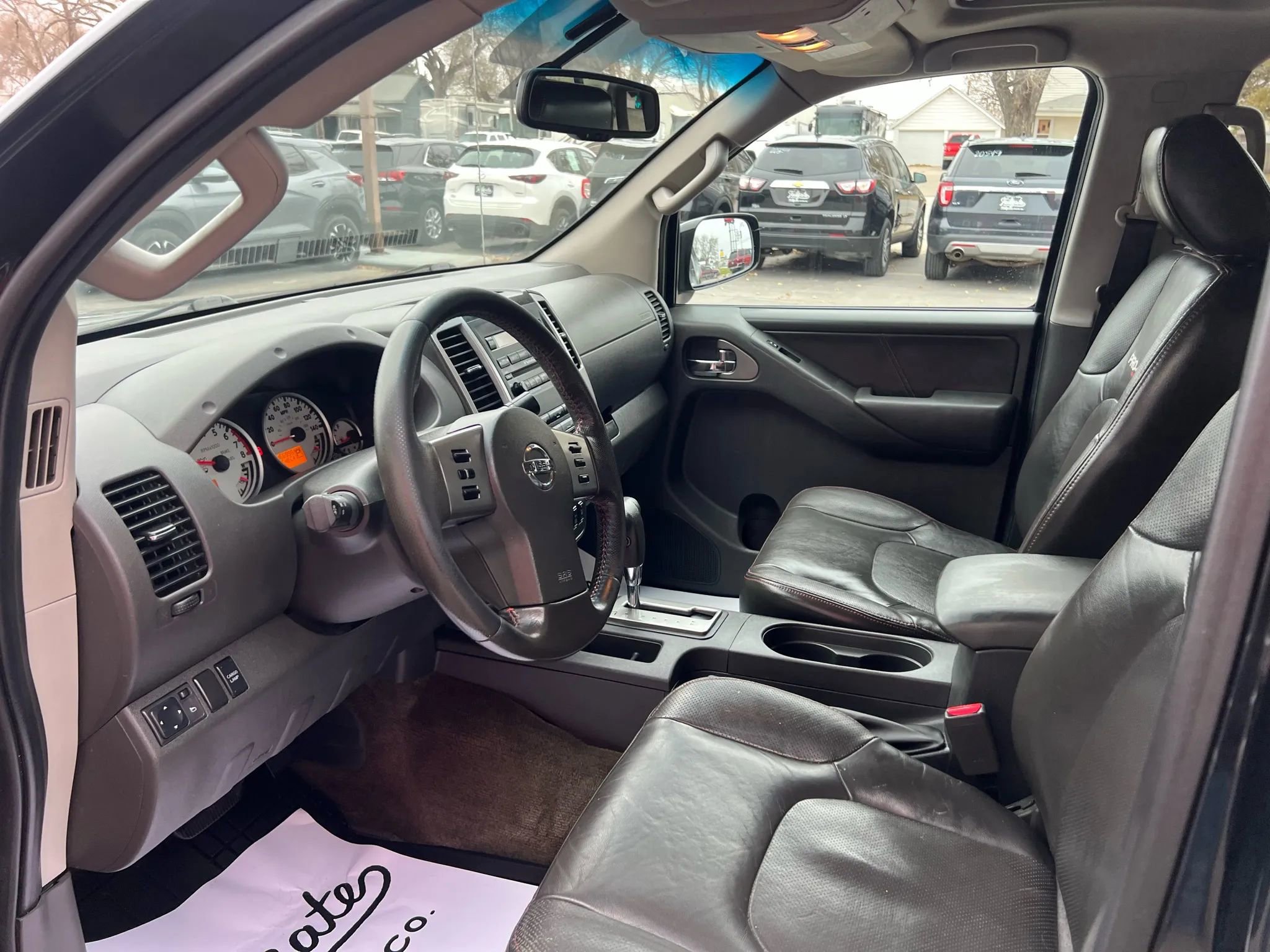 Used 2012 Nissan Frontier PRO-4X w/ Pro-4x Luxury Pkg image 10