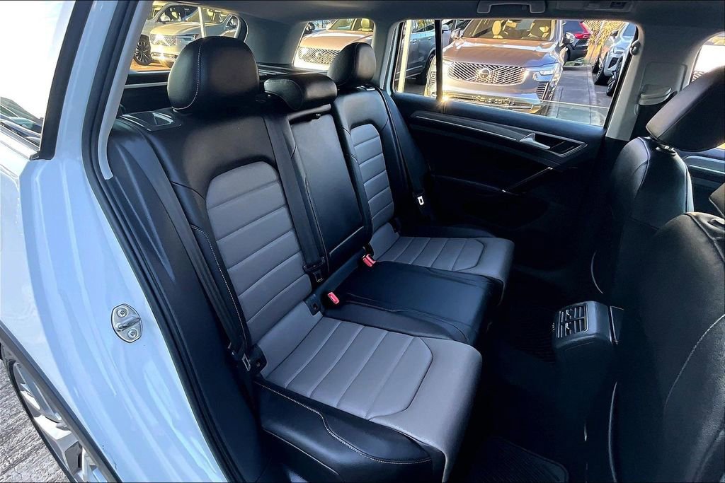 Used 2017 Volkswagen Golf Alltrack SEL image 34