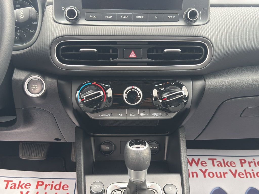 Used 2023 Hyundai Kona SEL AWD/4WD image 17