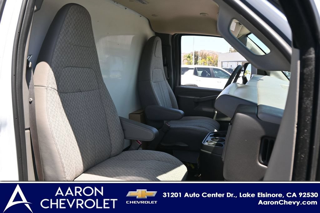 New 2026 Chevrolet Express 3500 w/ Power Convenience Package RWD image 17