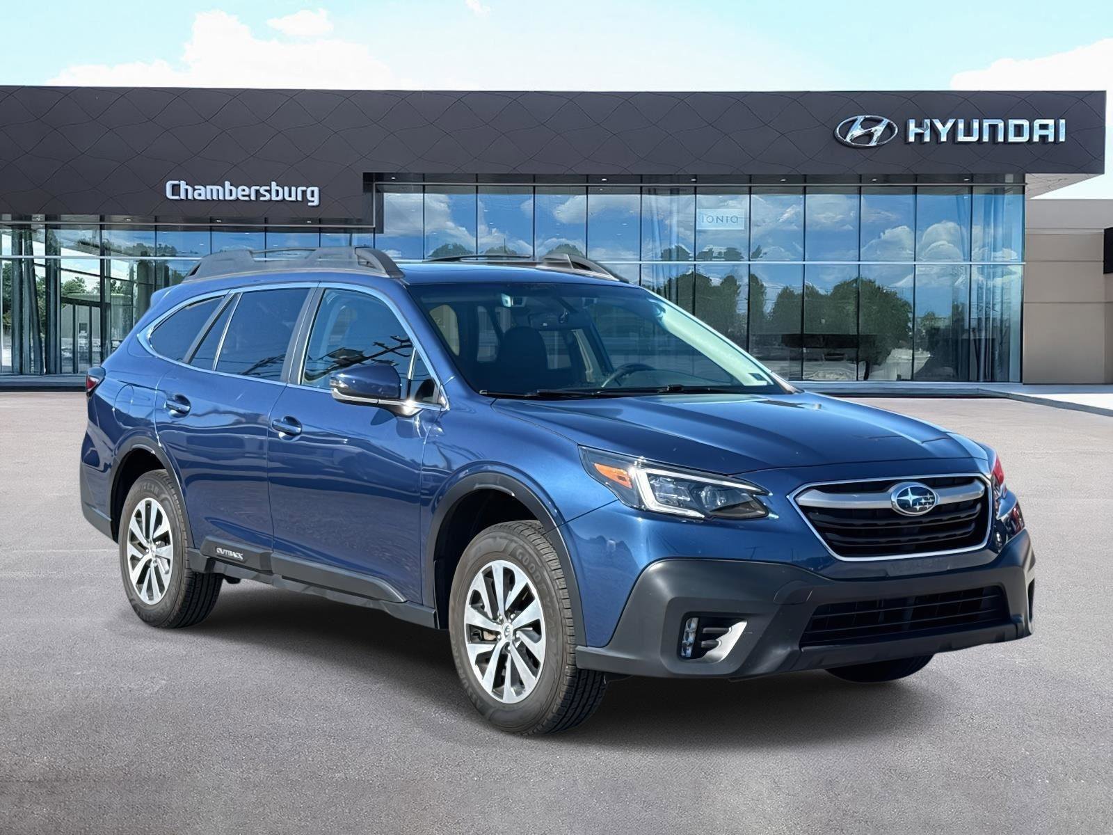 Used 2022 Subaru Outback Premium image 1