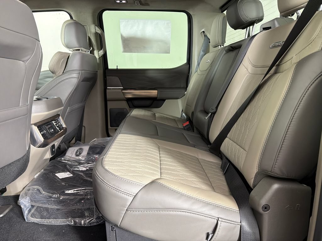 New 2026 Ford F350 Platinum w/ Platinum Plus Package AWD/4WD image 21