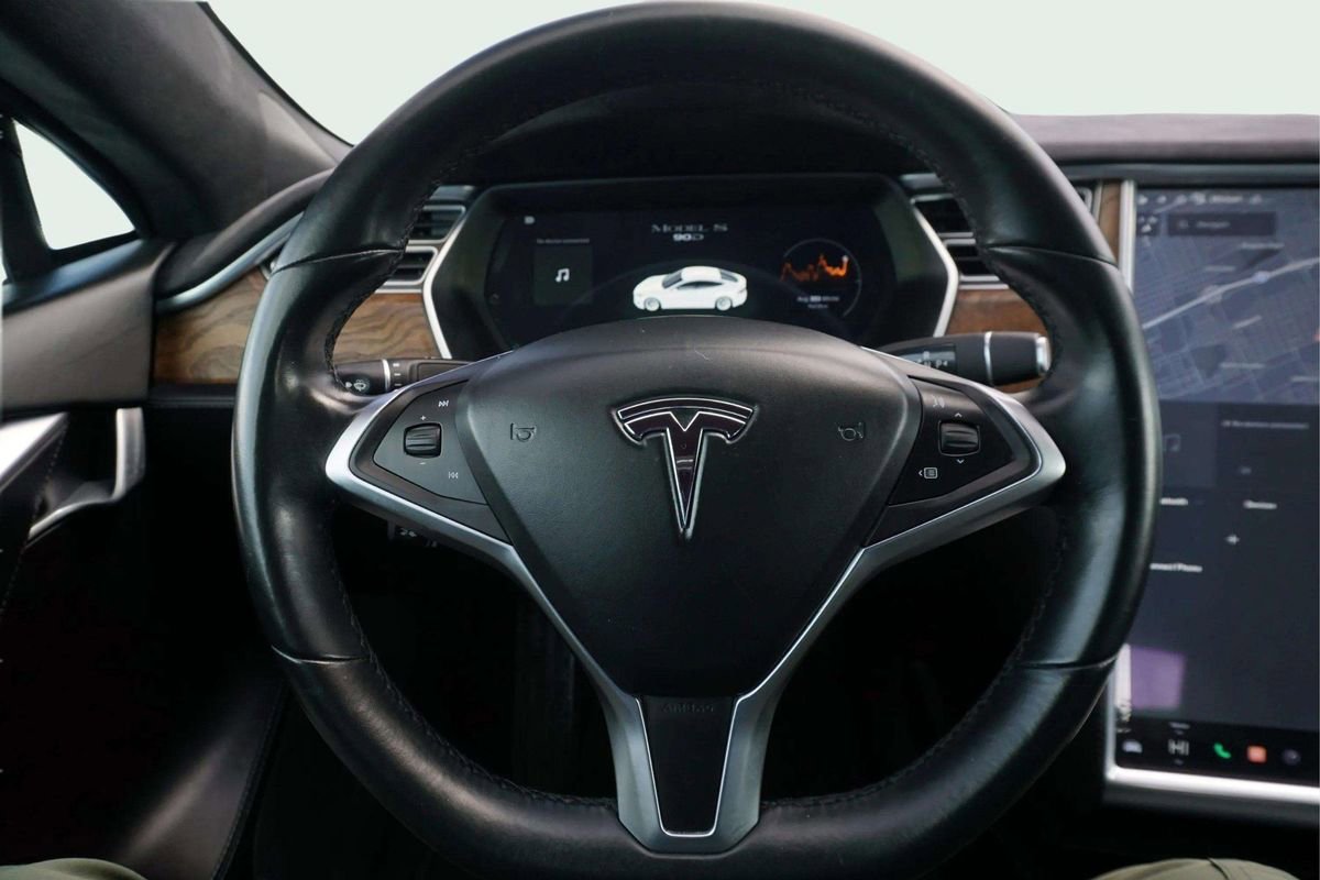 Used 2016 Tesla Model S AWD image 25