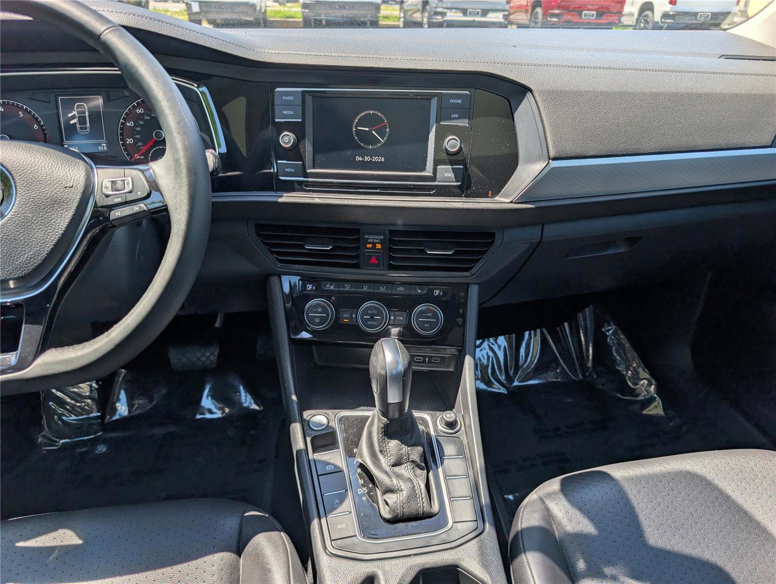 Used 2020 Volkswagen Jetta SE w/ SE Cold Weather Package FWD image 18