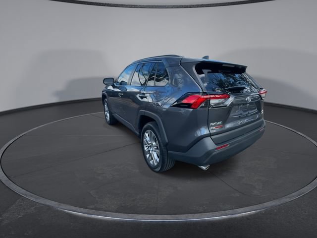Used 2023 Toyota RAV4 XLE Premium image 11