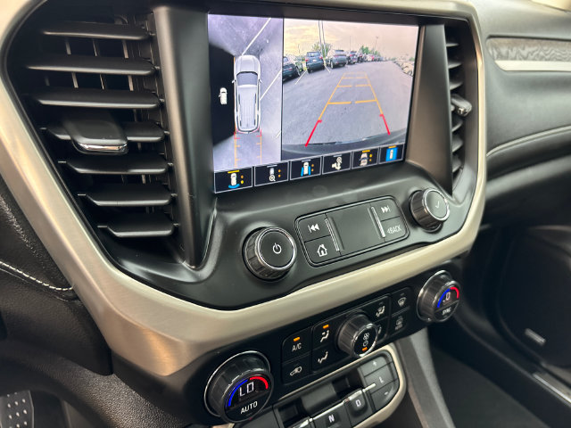 Used 2022 GMC Acadia Denali w/ Denali Ultimate Package AWD/4WD image 25