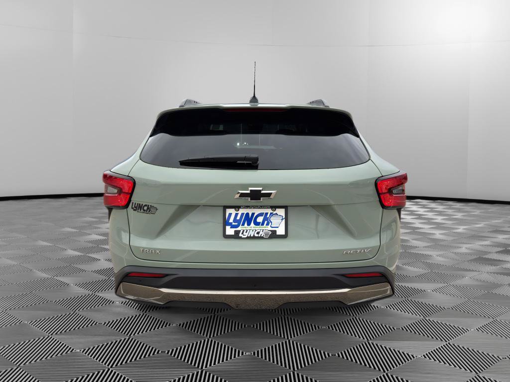 New 2026 Chevrolet Trax ACTIV w/ Driver Confidence Package FWD image 4