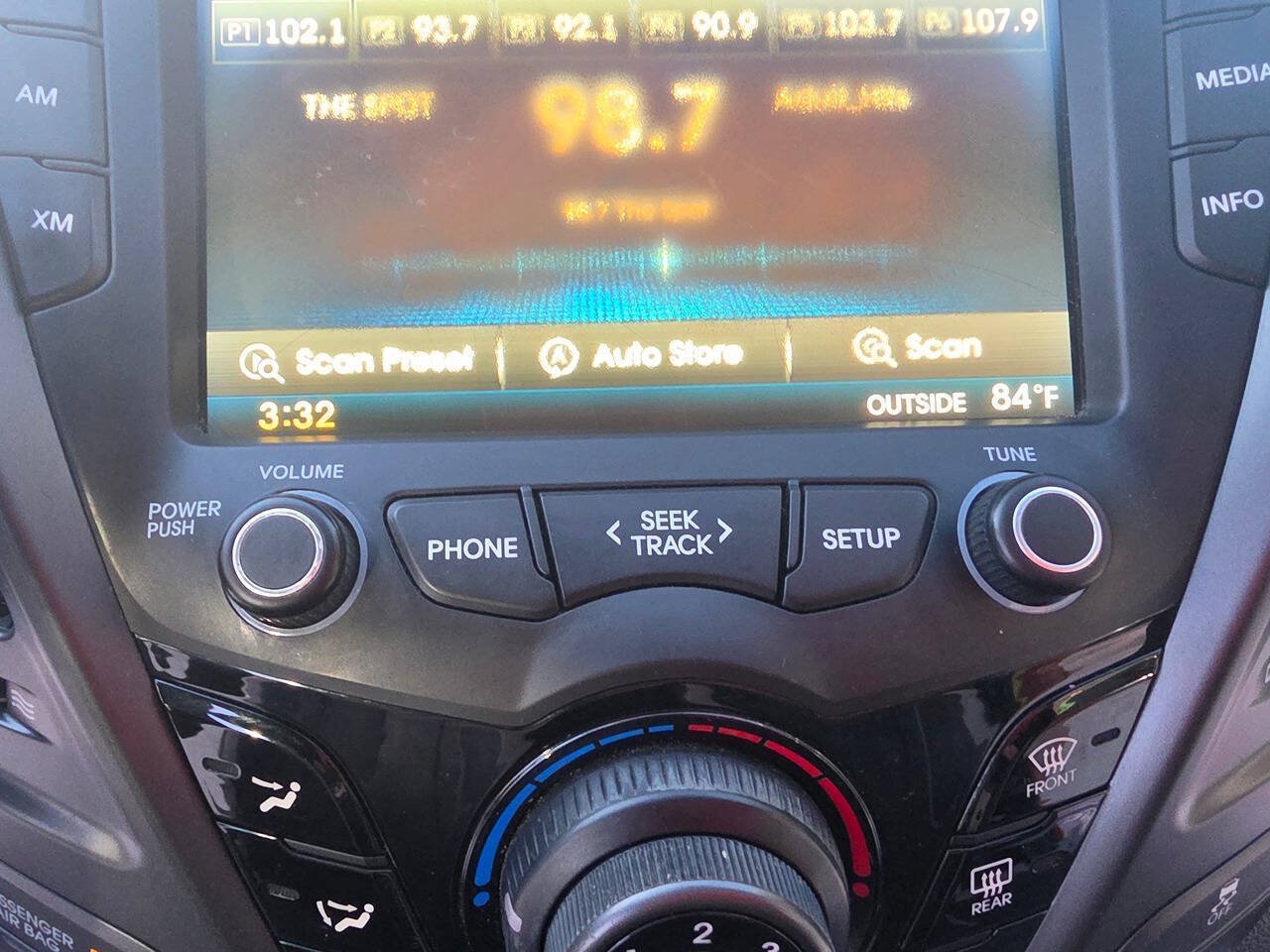 Used 2015 Hyundai Veloster Turbo FWD image 31