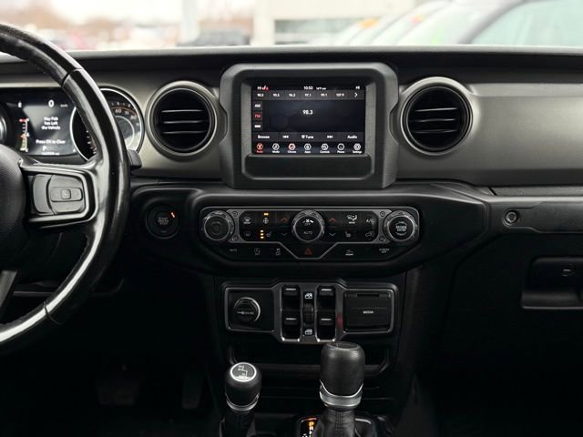 Used 2021 Jeep Gladiator Willys image 20