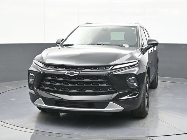 New 2026 Chevrolet Blazer LT w/ Midnight/Sport Edition FWD image 2