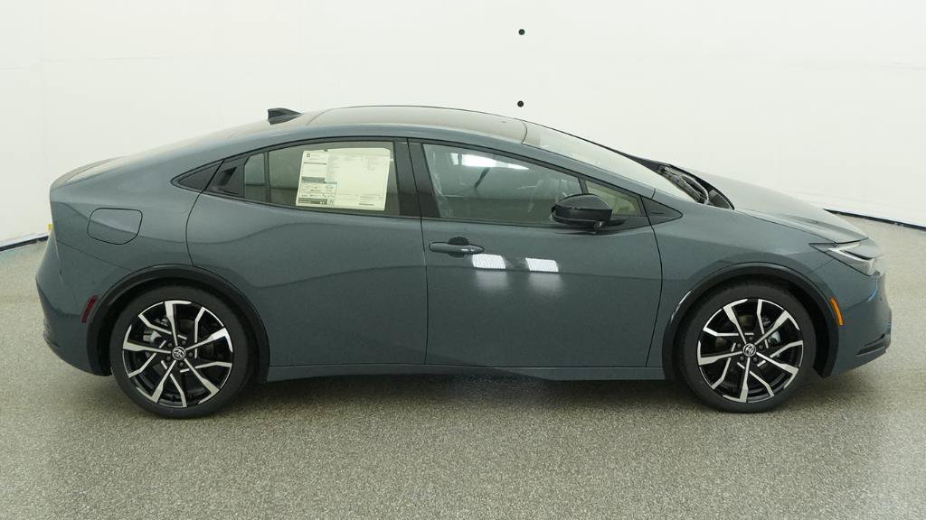 New 2026 Toyota Prius Plug-In Hybrid FWD image 14