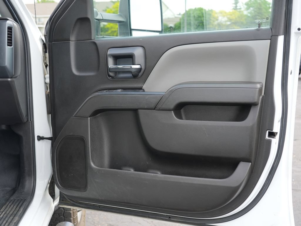 Used 2018 Chevrolet Silverado 3500 W/T AWD/4WD image 14