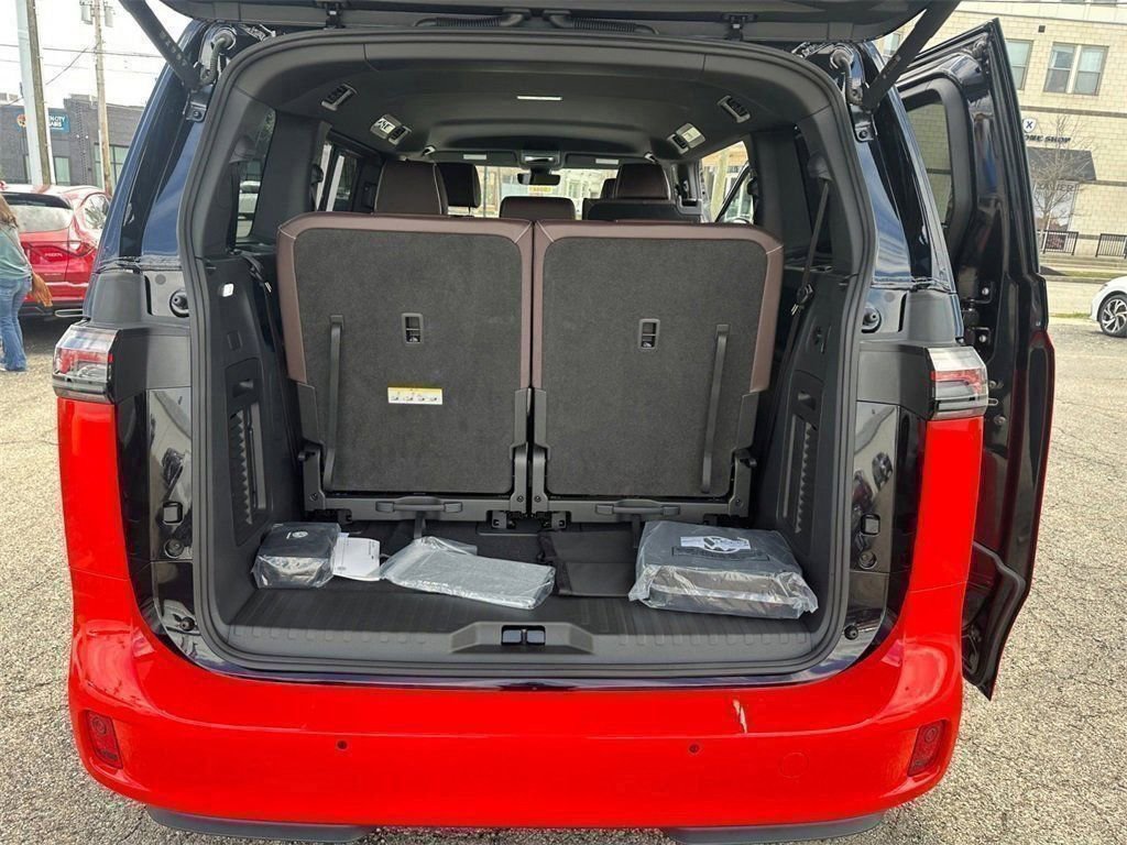 New 2025 Volkswagen ID. Buzz Pro S image 19