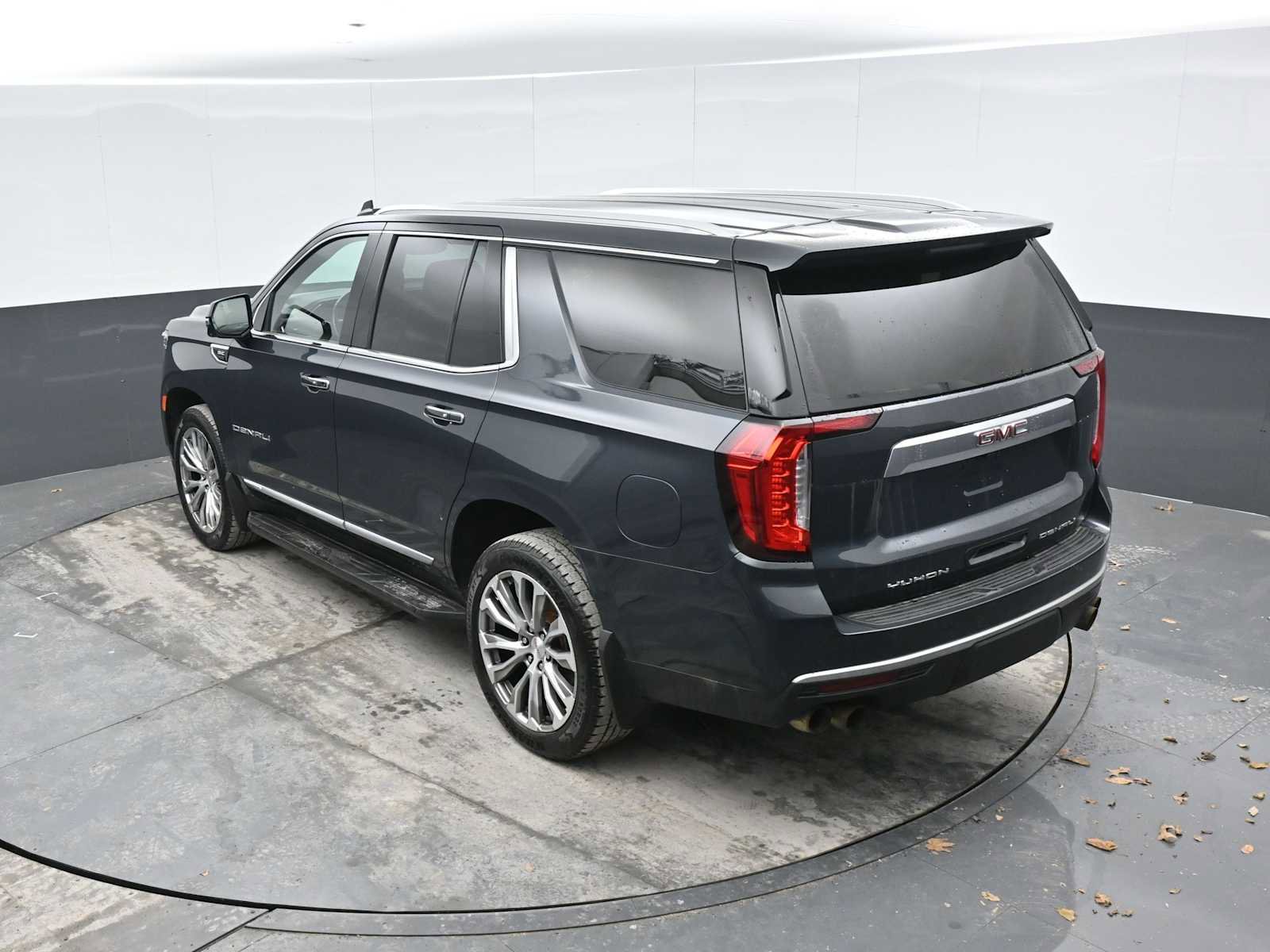 Used 2021 GMC Yukon Denali w/ Advanced Technology Package image 30
