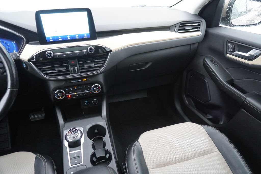 Used 2021 Ford Escape Titanium w/ Titanium Elite Package image 33