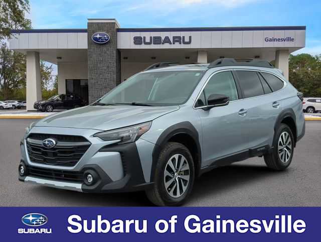 Certified 2025 Subaru Outback Premium AWD/4WD image 1