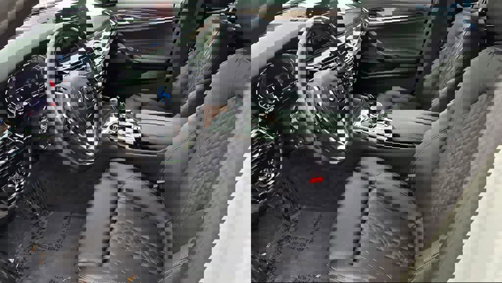 Used 2022 BMW 530e 530e w/ Premium Package image 15