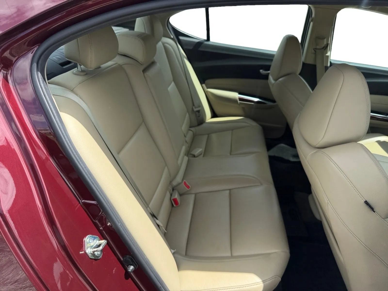 Used 2016 Acura TLX FWD image 17