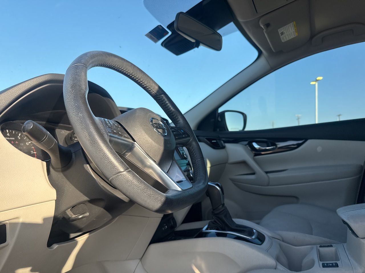 Used 2019 Nissan Rogue Sport SV w/ Technology Package image 31