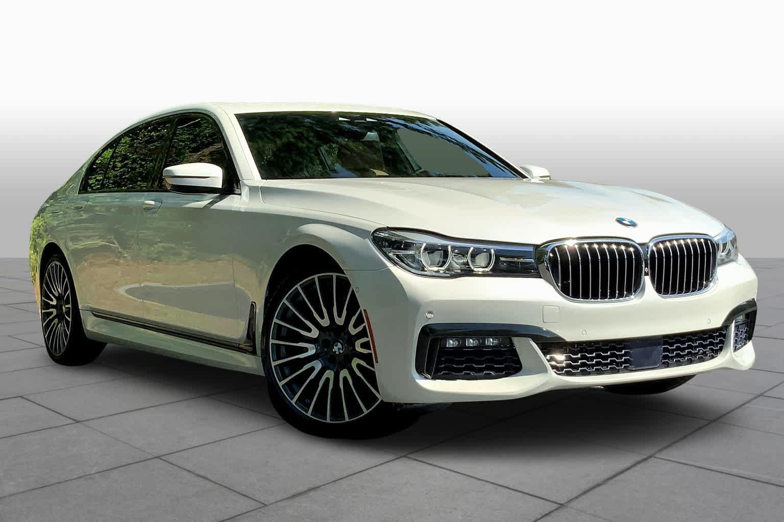 Used 2017 BMW 740i RWD image 3