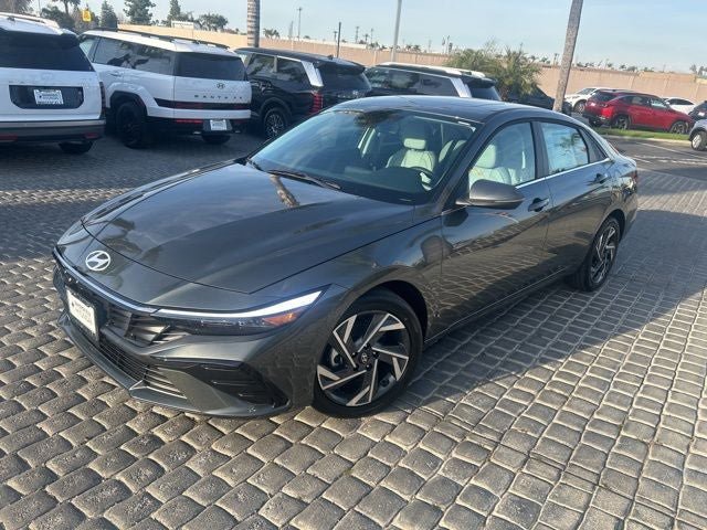New 2026 Hyundai Elantra Limited image 2