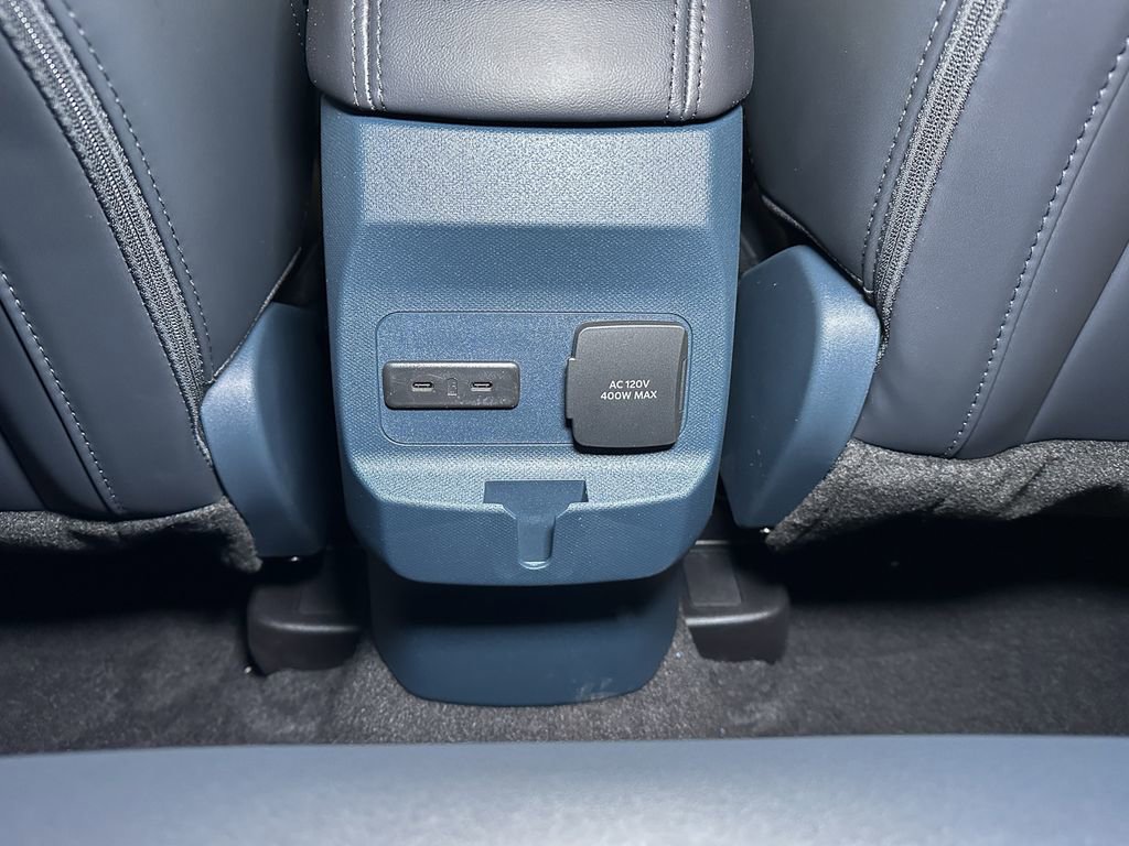 New 2026 Ford Maverick Lariat w/ Black Appearance Package image 22