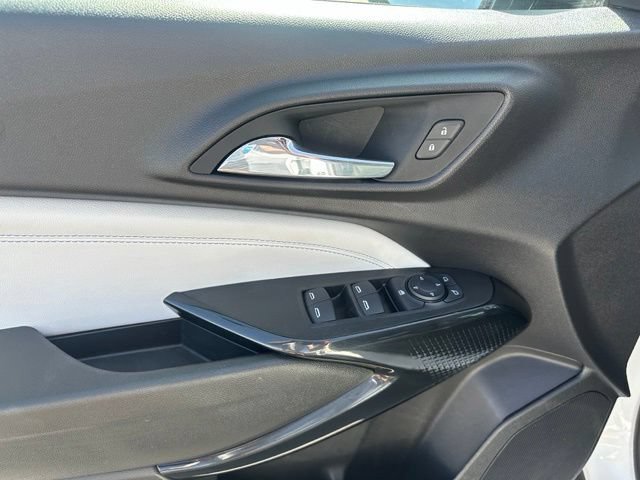 Certified 2026 Chevrolet Trax LT FWD image 17