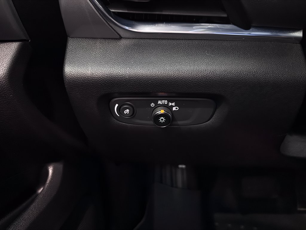 Certified 2023 Chevrolet Traverse LT AWD/4WD image 25