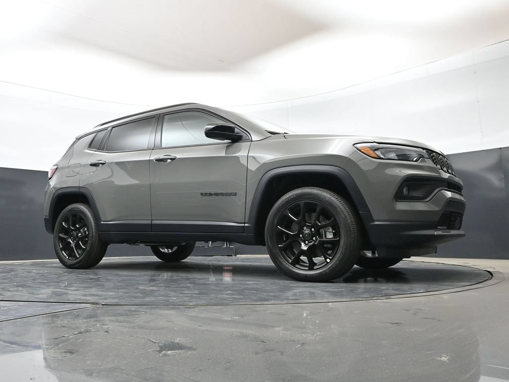 New 2026 Jeep Compass Latitude AWD/4WD image 40