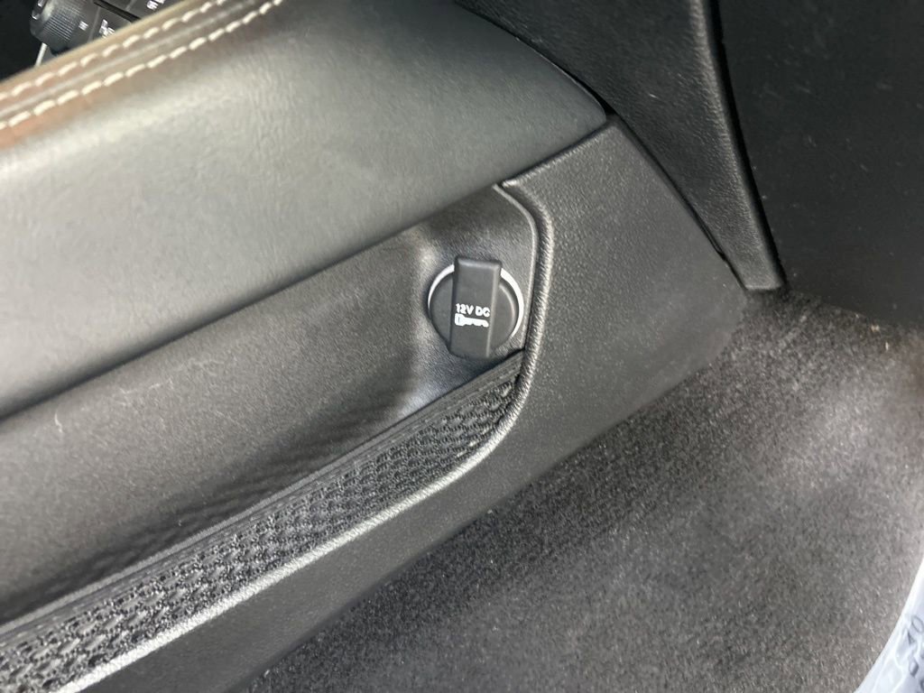 Used 2022 Dodge Challenger GT image 29