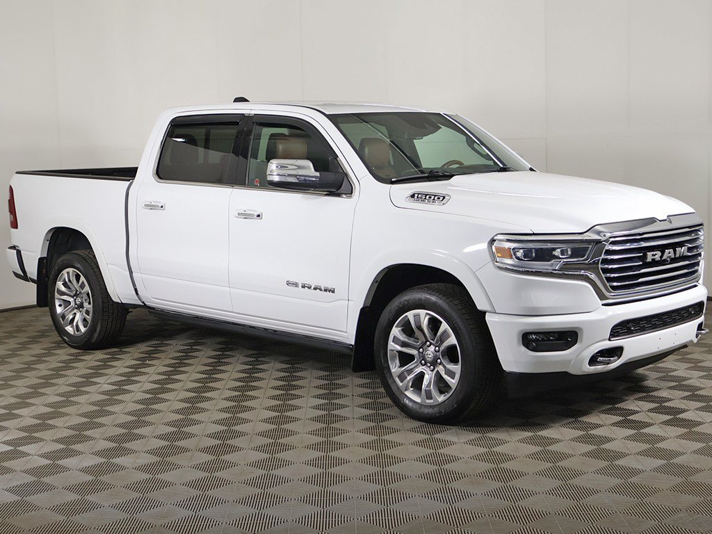 Used 2022 RAM 1500 Limited AWD/4WD image 2