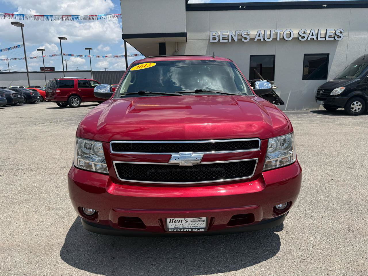 Used 2013 Chevrolet Suburban LTZ RWD image 3
