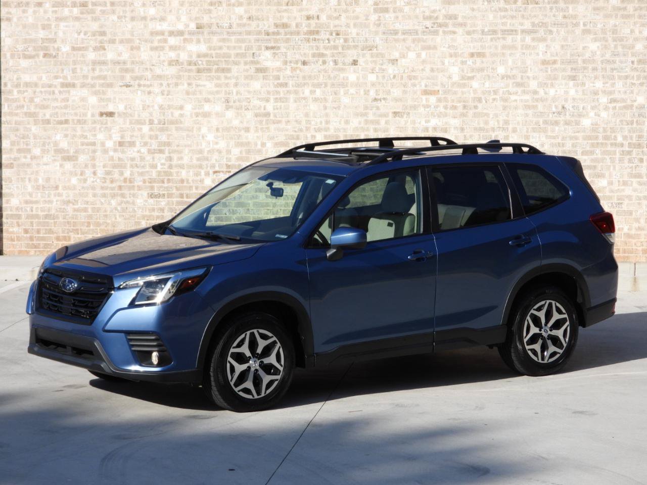 Used 2022 Subaru Forester Premium AWD/4WD image 26