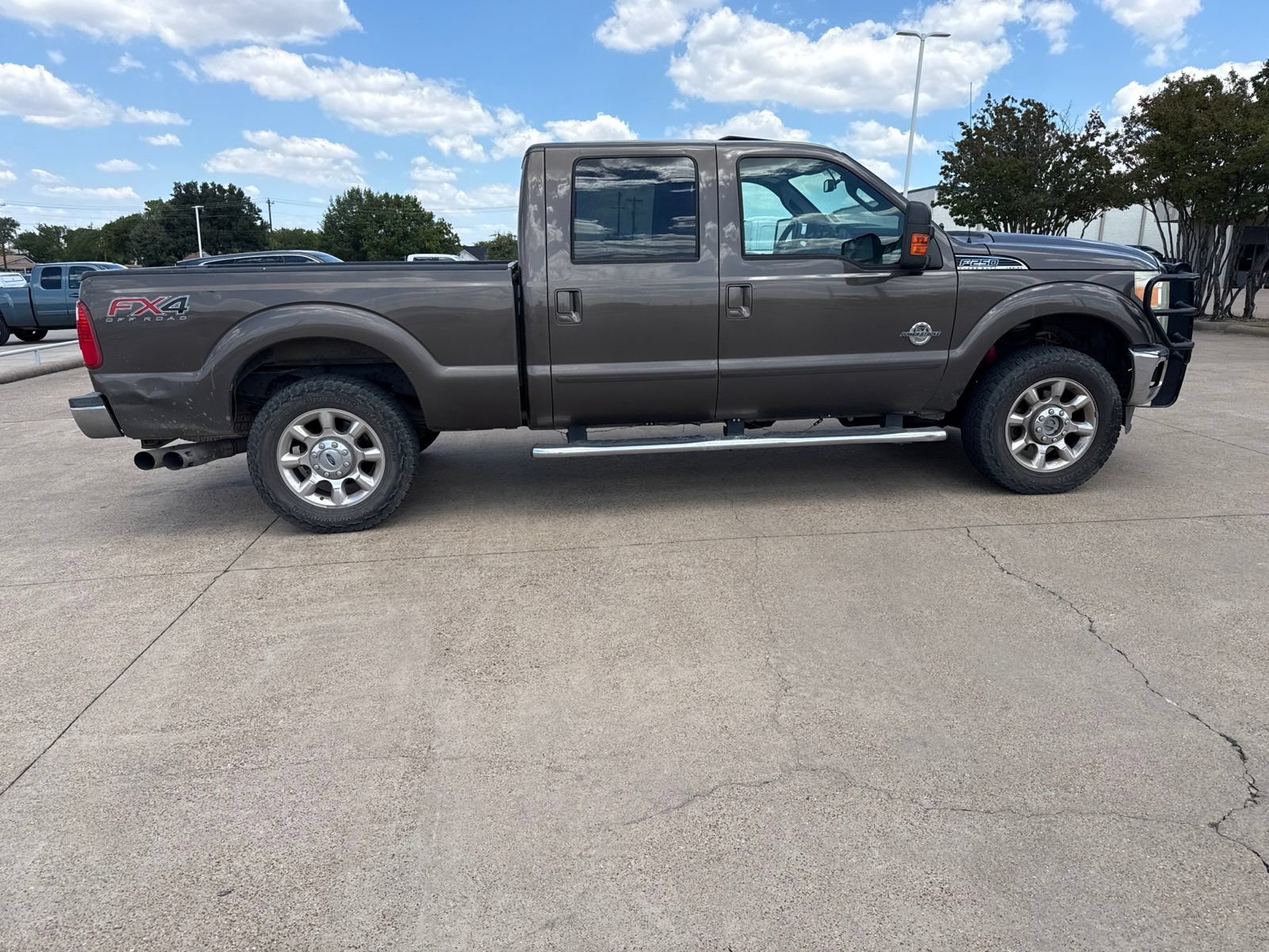 Used 2016 Ford F250 Lariat w/ Lariat Ultimate Package AWD/4WD image 8