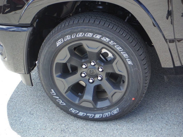 New 2026 RAM 1500 Big Horn AWD/4WD image 6