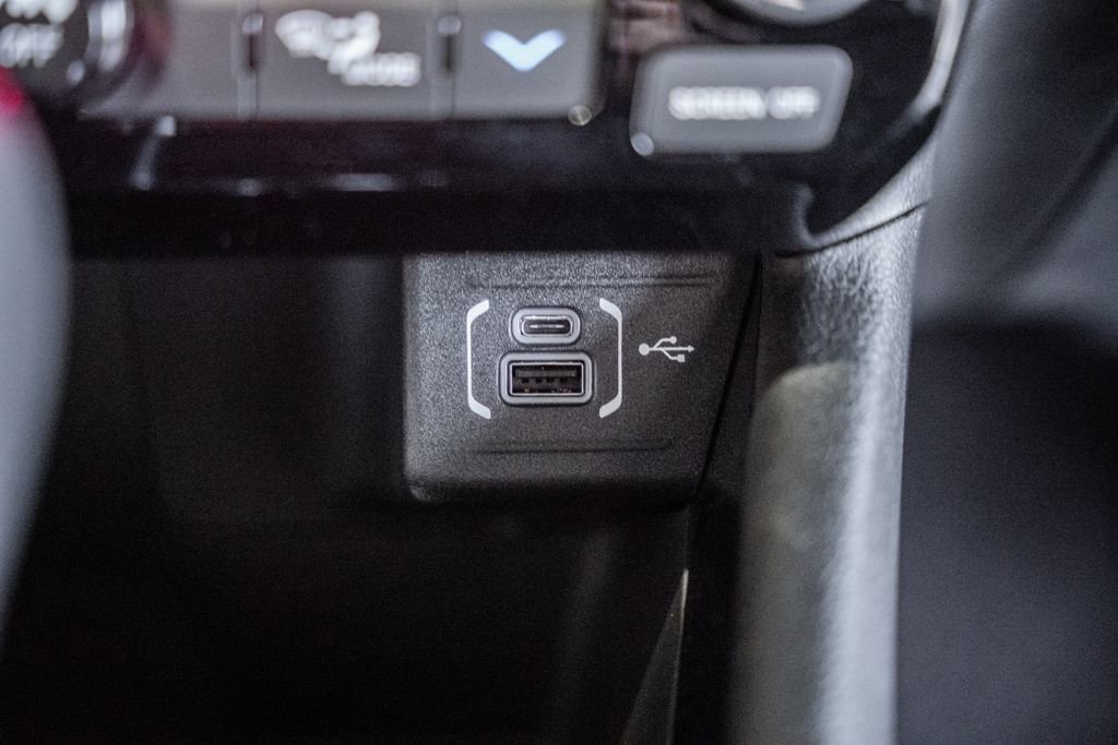 New 2025 Jeep Compass Limited w/ Sun & Sound Group image 23