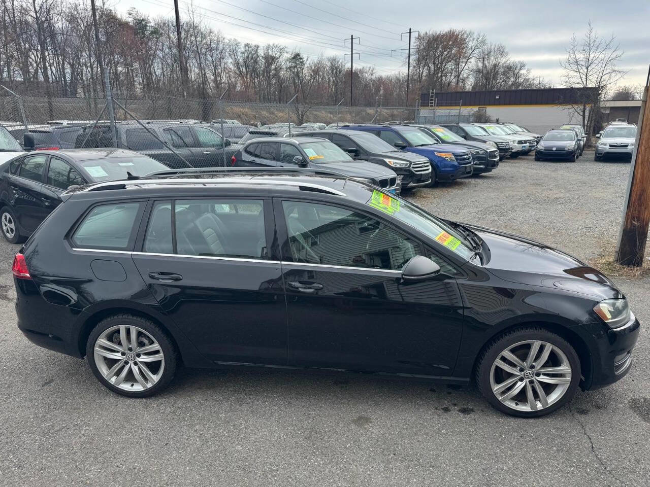 Used 2015 Volkswagen Golf TDI S image 6