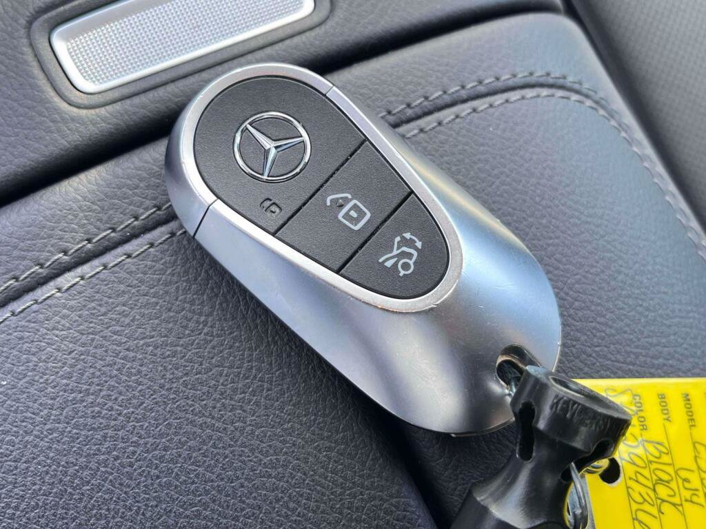 Used 2025 Mercedes-Benz E 450 4MATIC All-Terrain Wagon w/ Leather Package image 4