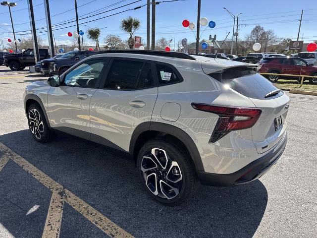 New 2026 Chevrolet Trax RS w/ Sunroof Package image 5