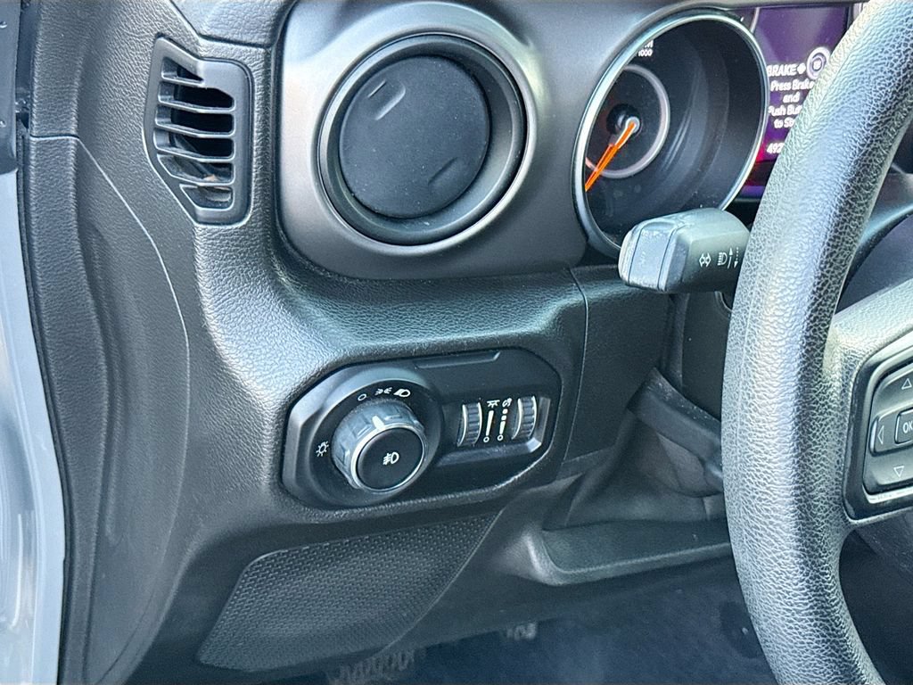 Used 2021 Jeep Wrangler Unlimited Sport AWD/4WD image 11