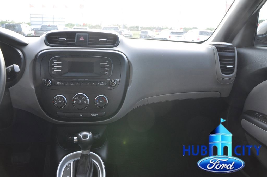 Used 2016 Kia Soul FWD image 20