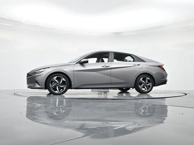 Used 2023 Hyundai Elantra Limited image 37