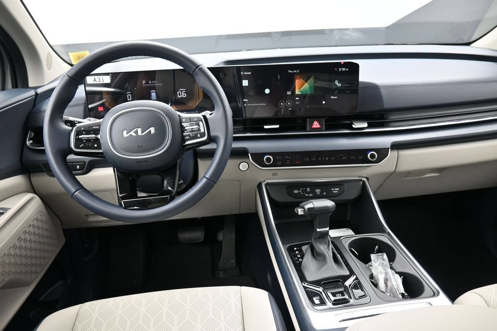 New 2026 Kia Carnival EX FWD image 19