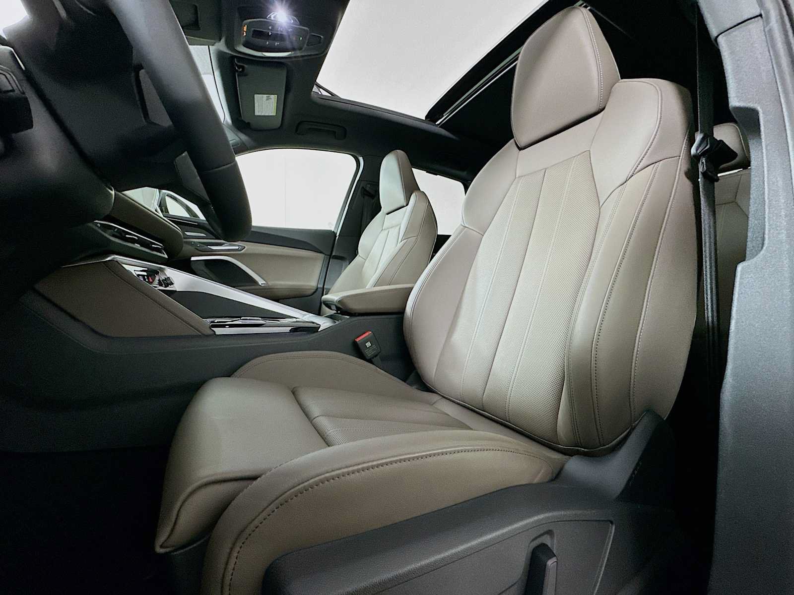 New 2025 Audi Q5 Premium Plus AWD/4WD image 19