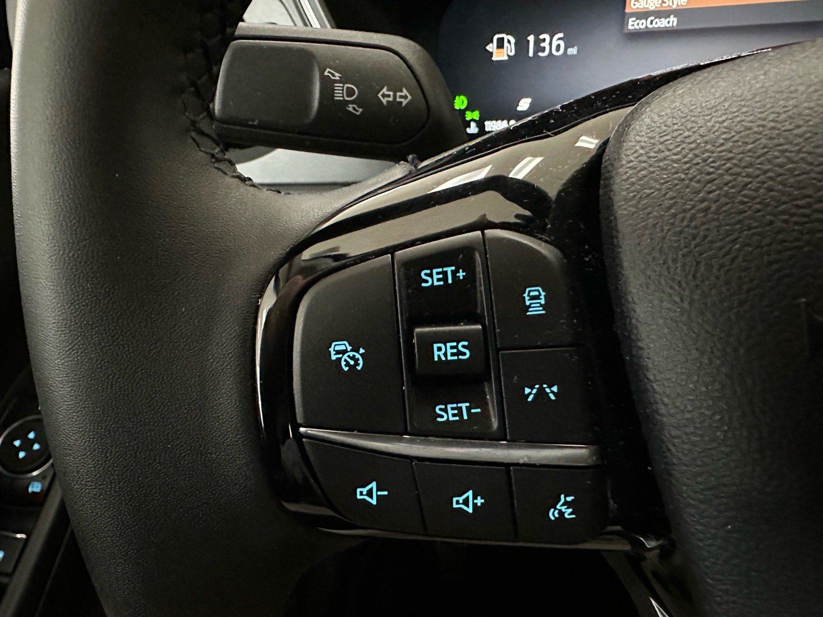 Certified 2024 Ford Escape Platinum w/ Premium Technology Package AWD/4WD image 34