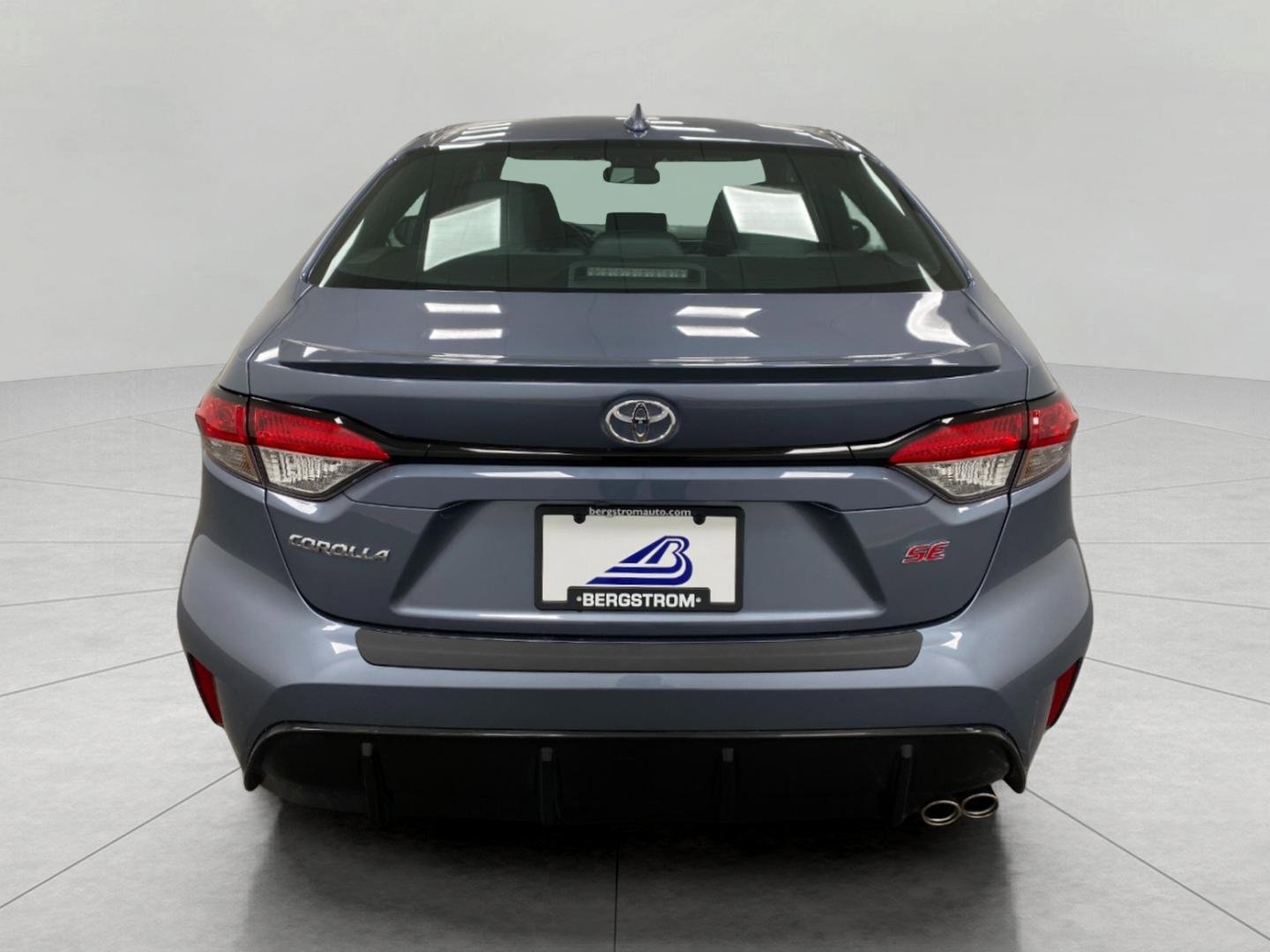 Used 2026 Toyota Corolla SE w/ SE Package image 5