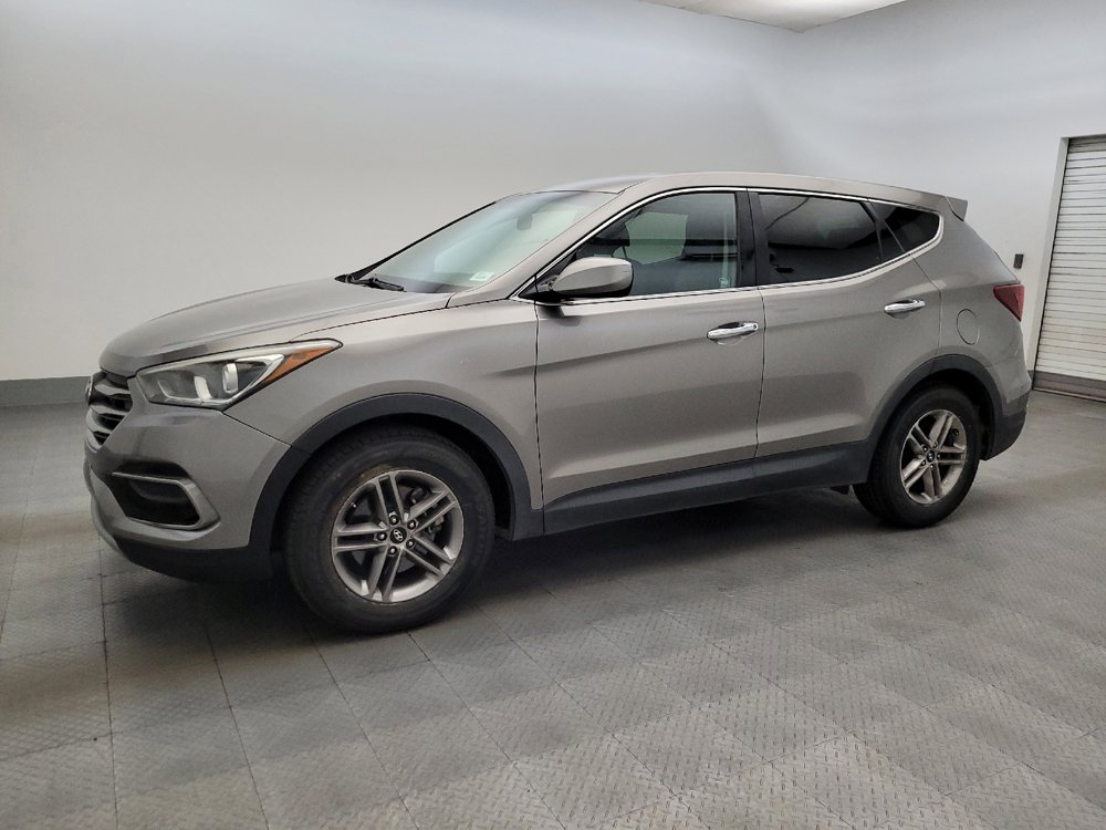 Used 2017 Hyundai Santa Fe Sport FWD image 2